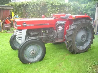 Massy-Ferguson 135