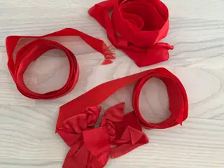 Rødt bånd 