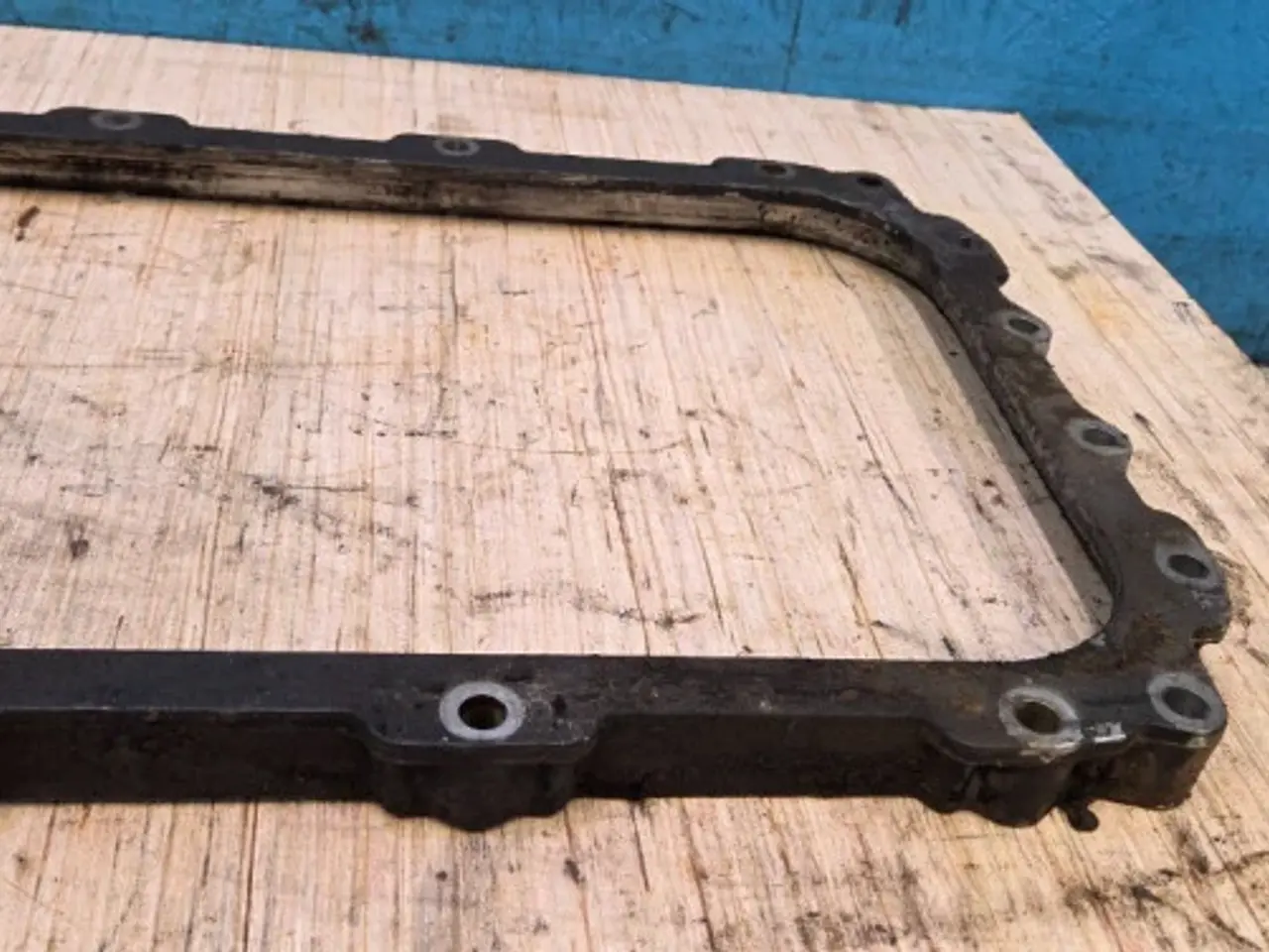 Billede 4 - Iveco F2CE9684L Afstandsstykke 504143828