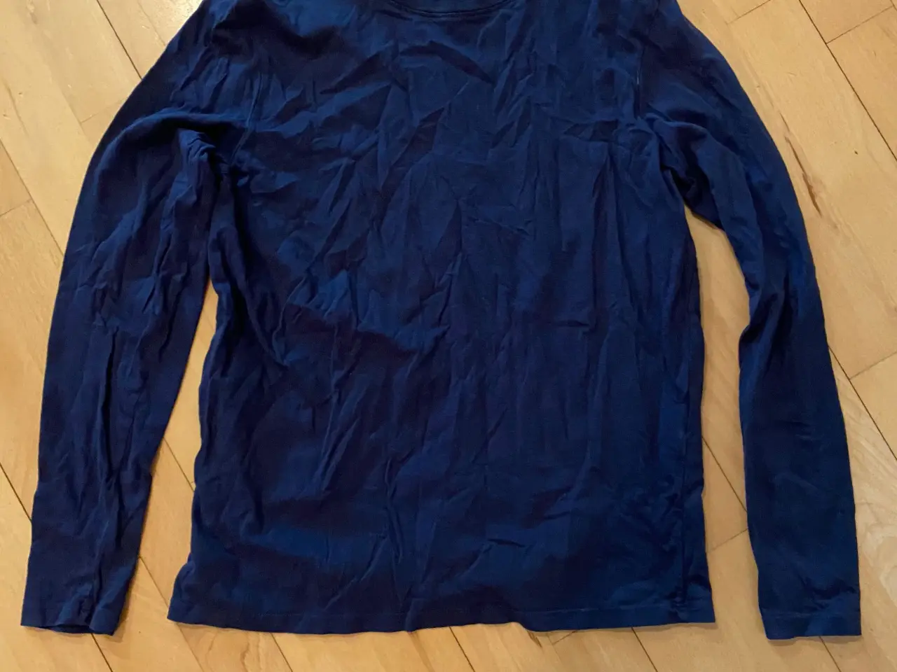 Billede 2 - Ben10 Nattøj Str. 140-152 (9-12år) H&M bluse