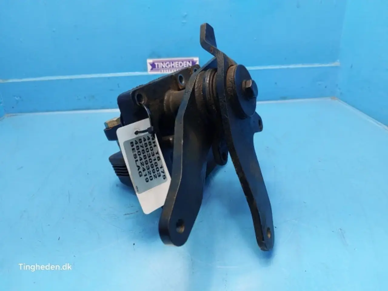 Billede 5 - New Holland T6 Beslag 48031003
