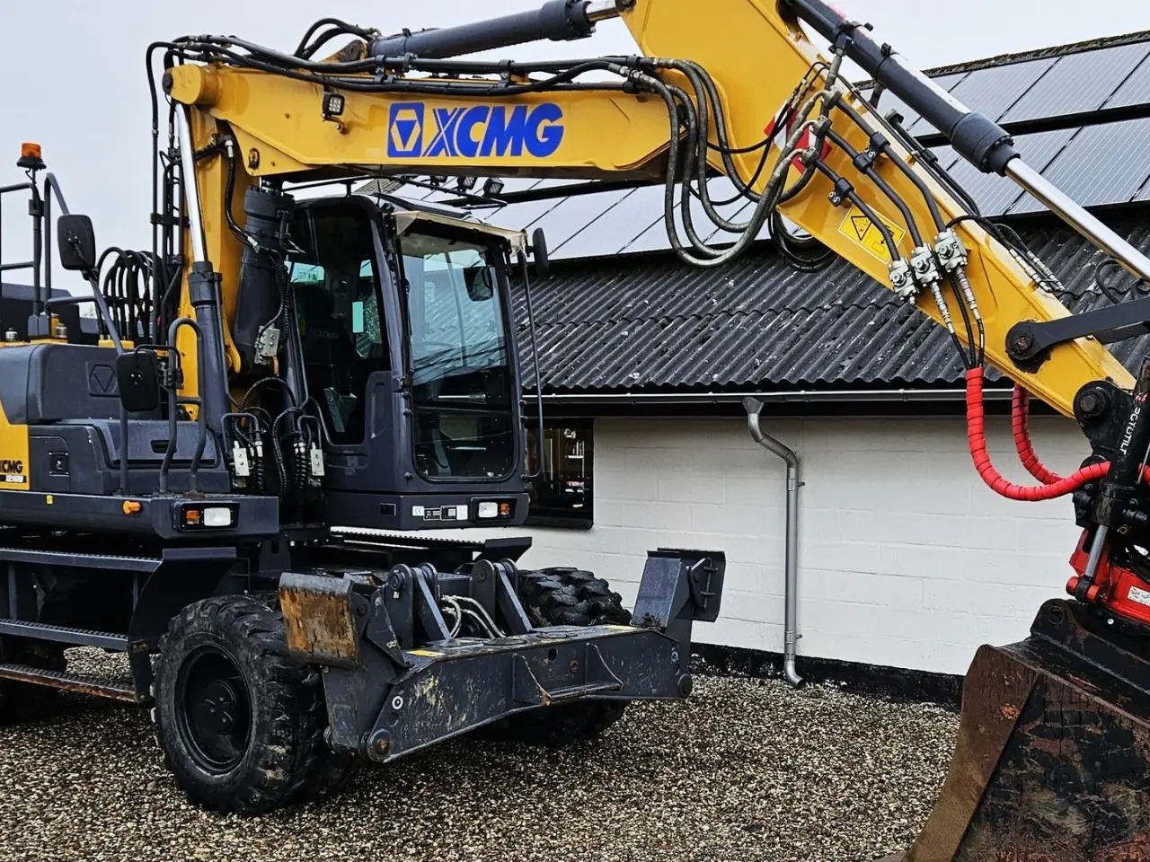 Billede 2 - XCMG XE160W hjulgraver / tiltrotator / meget udstyr / 3500 timer