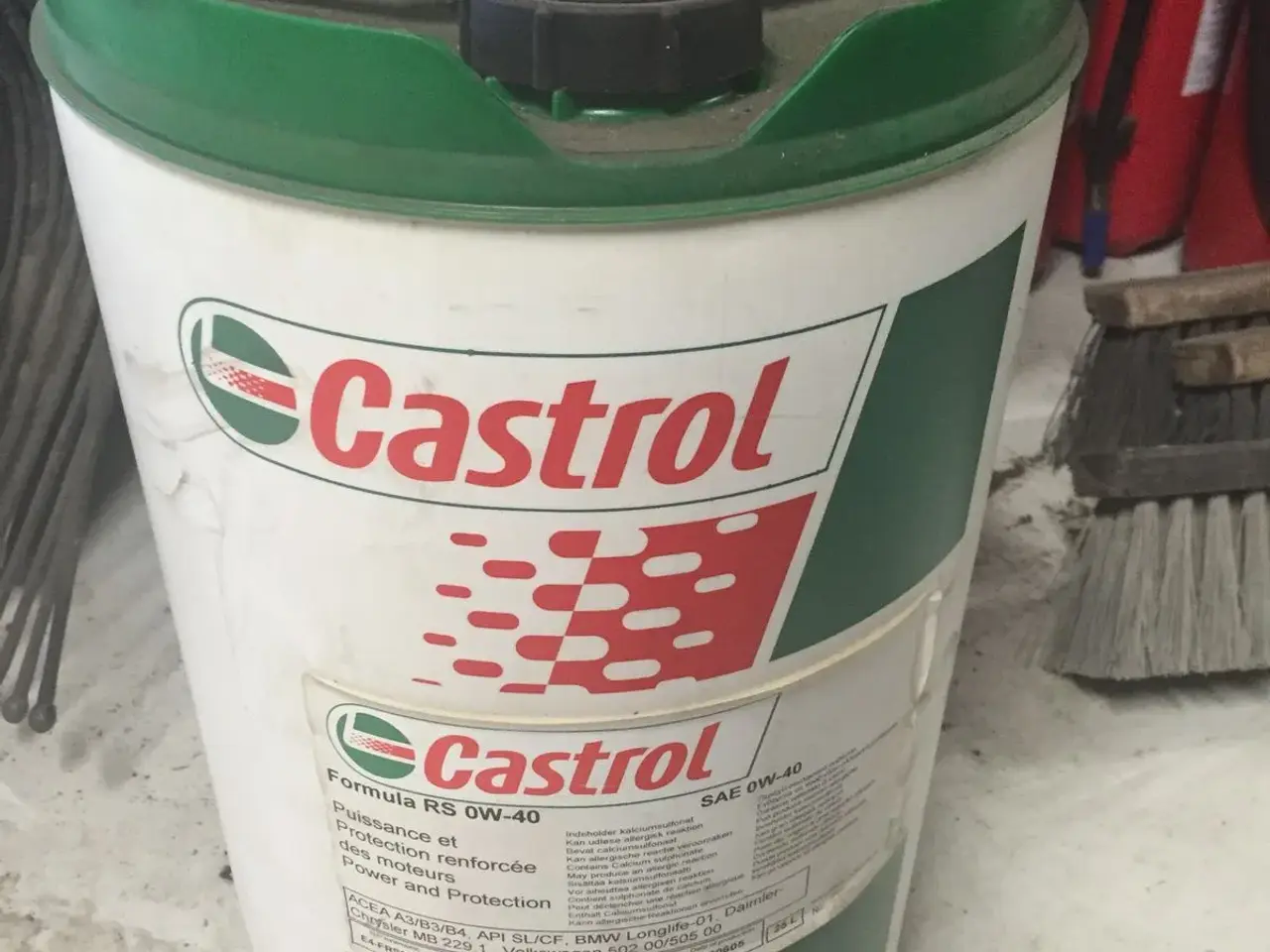 Billede 1 - Castrol RS olie 45 Liter