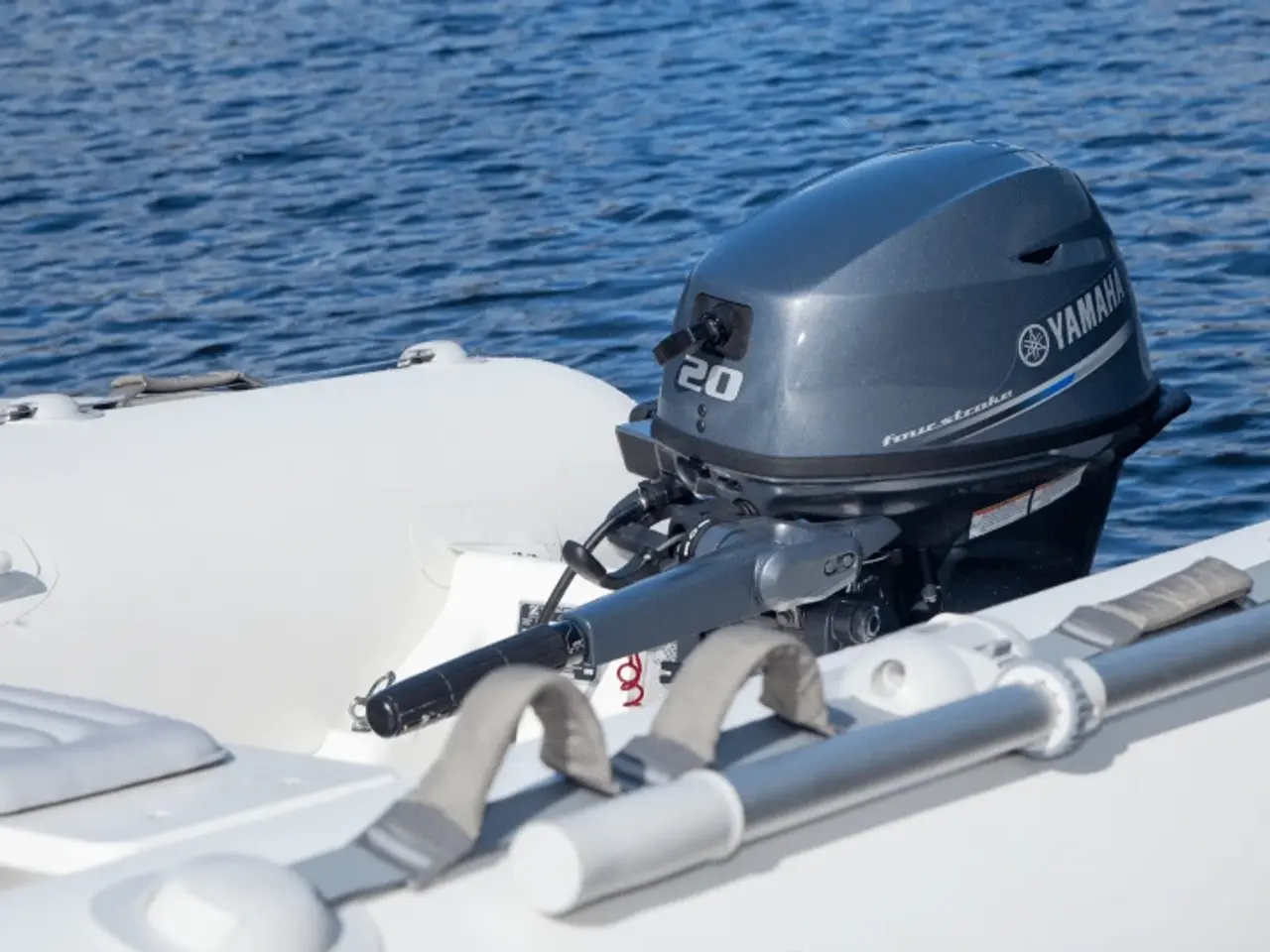 Billede 3 - Yamaha 20 HK - Styrehåndtag