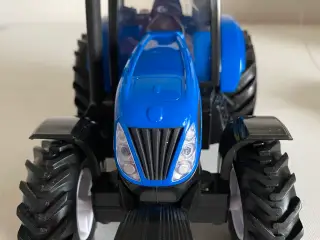 Traktor fjernstyret New Holland T7070