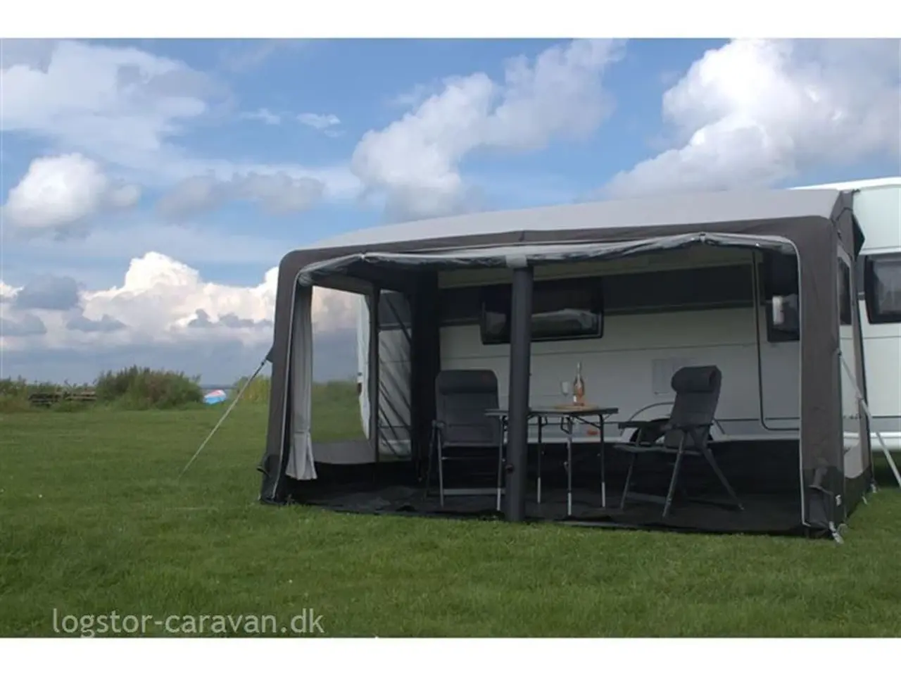 Billede 4 - Telta Pure 390 PURE Passer til campingvogne og autocampere med skinnehøjde på 235 til 280 cm 12869.00 kr