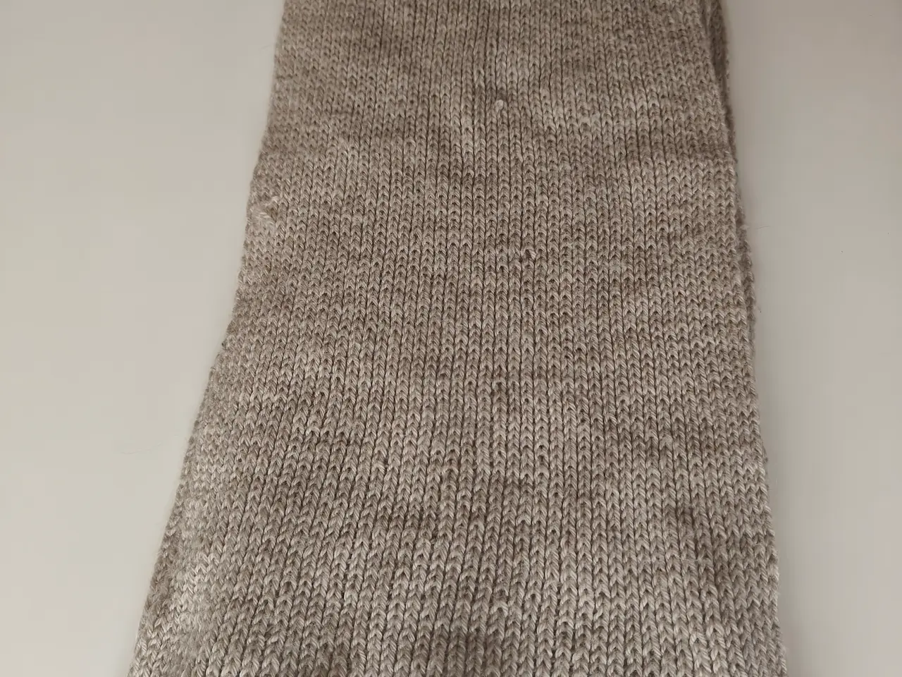 Billede 1 - Strikket Halstørklæde Beige