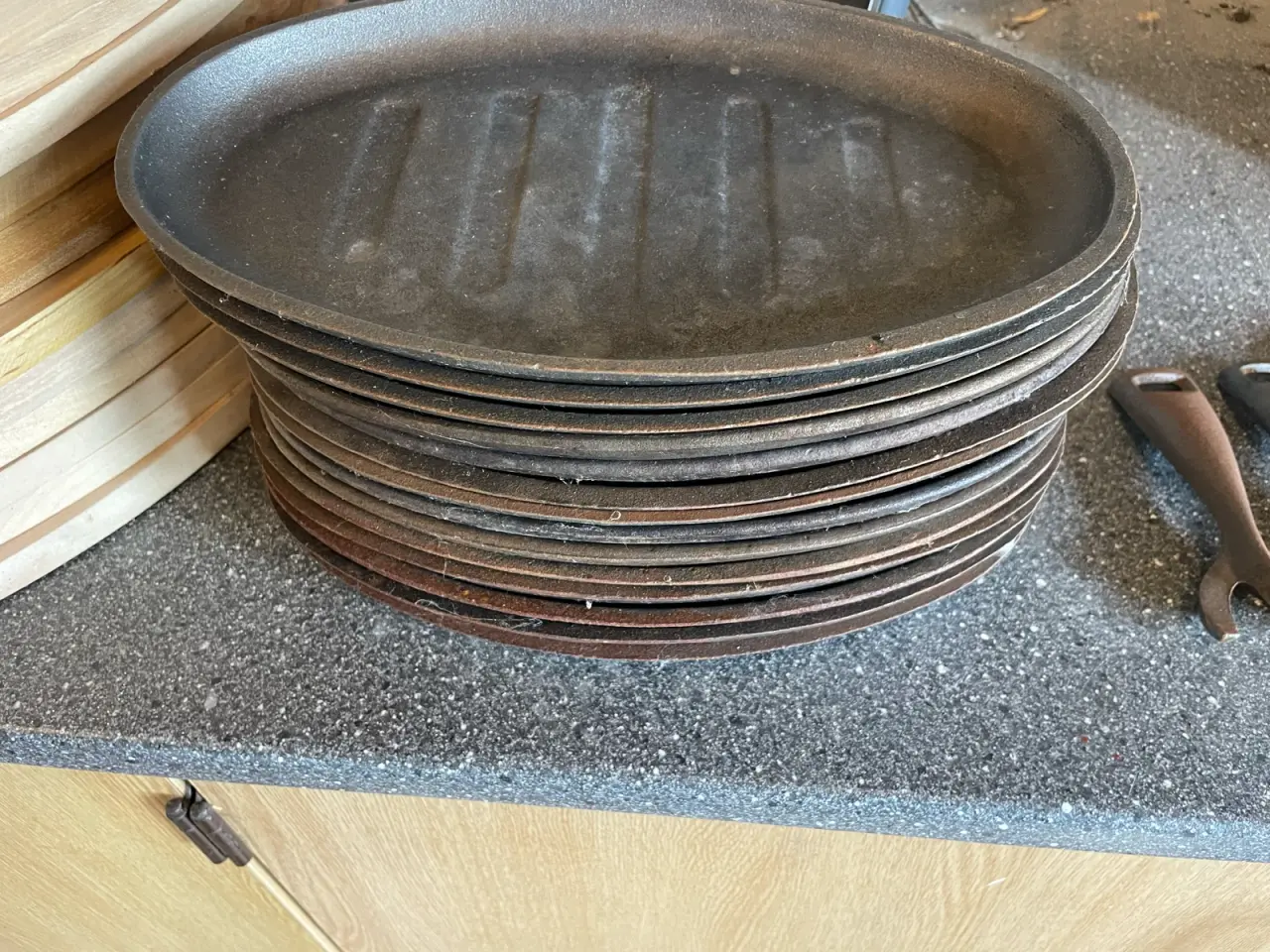 Billede 2 - Støbejerns grilltallerkener