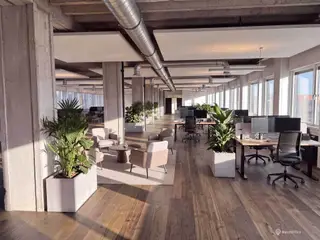 Indflytningsklart kontor med industrielt udtryk, moderne faciliteter og stærk infrastruktur