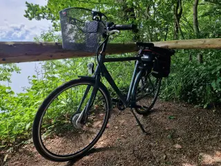 Elcykel. Batavus Stratos E-go 36V.