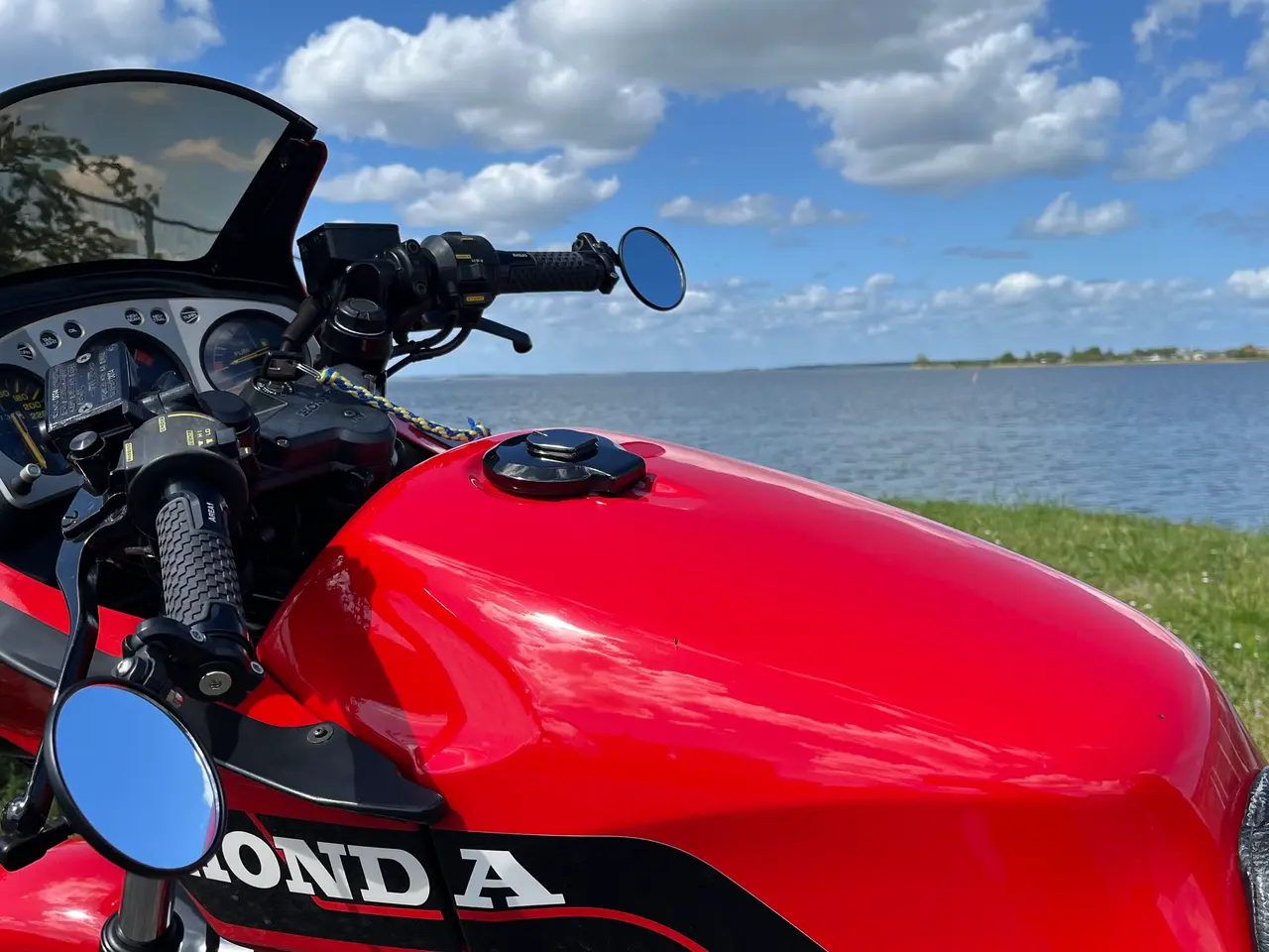 Billede 4 - Honda cbx750 f i MEGET flot stand - bytte?
