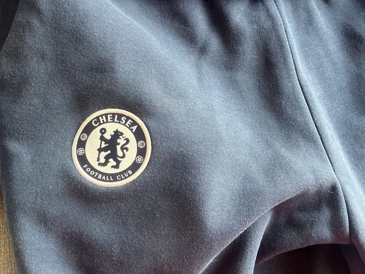 Billede 2 - Chelsea trøje/buks sæt