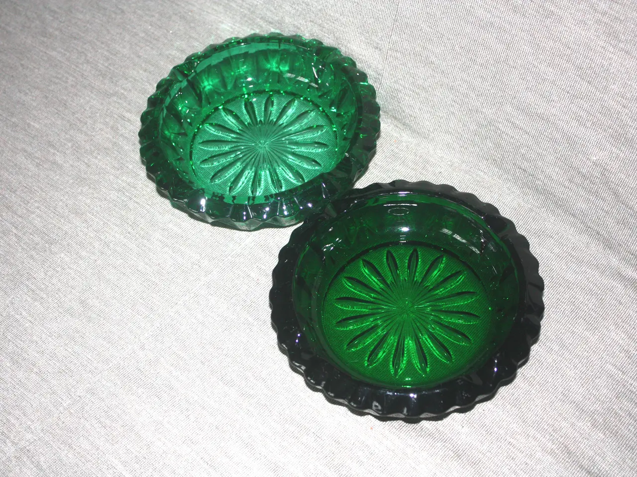 Billede 1 - Askebæger i glas diam. 15 cm pris for 2 stk.