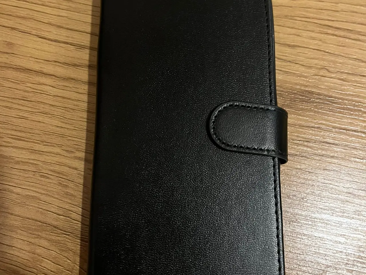 Billede 2 - Flip cover med pung til iPhone 14 Plus, sort PU-læder