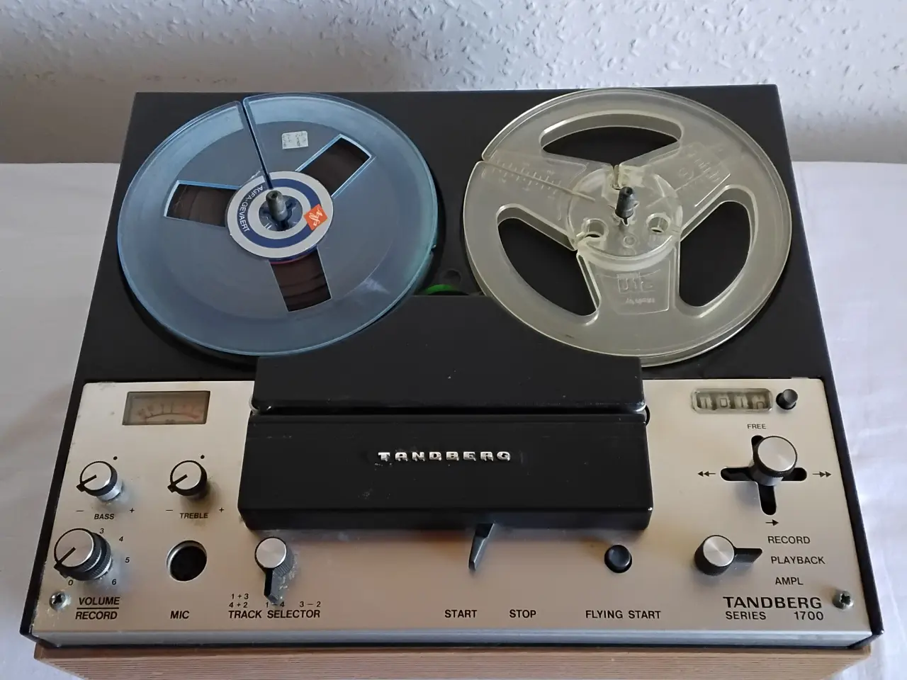 Billede 4 - Tandberg 4 spors spolebåndoptager S1700 +tilbehør