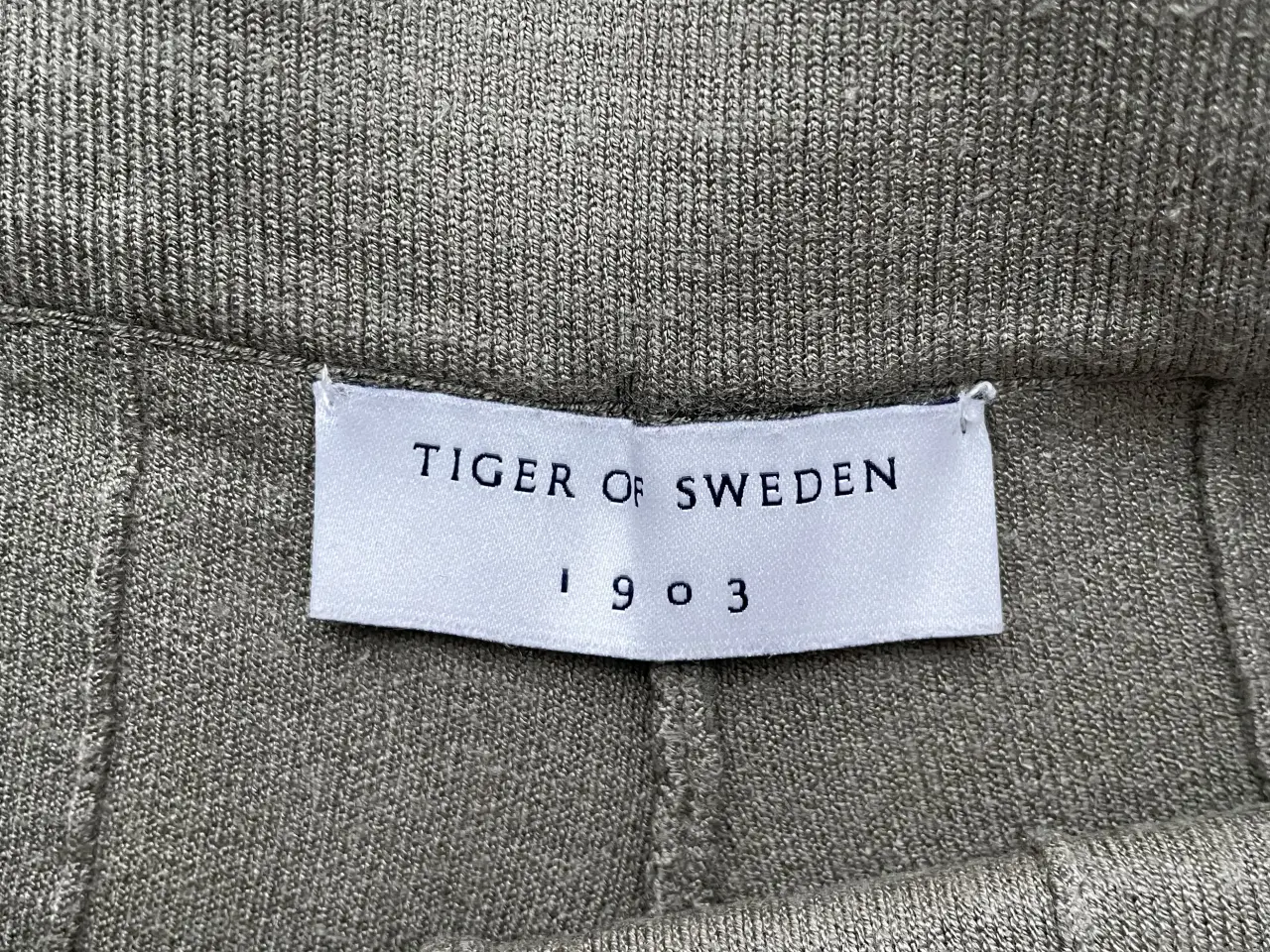 Billede 2 - Tiger of Sweden strikbukser