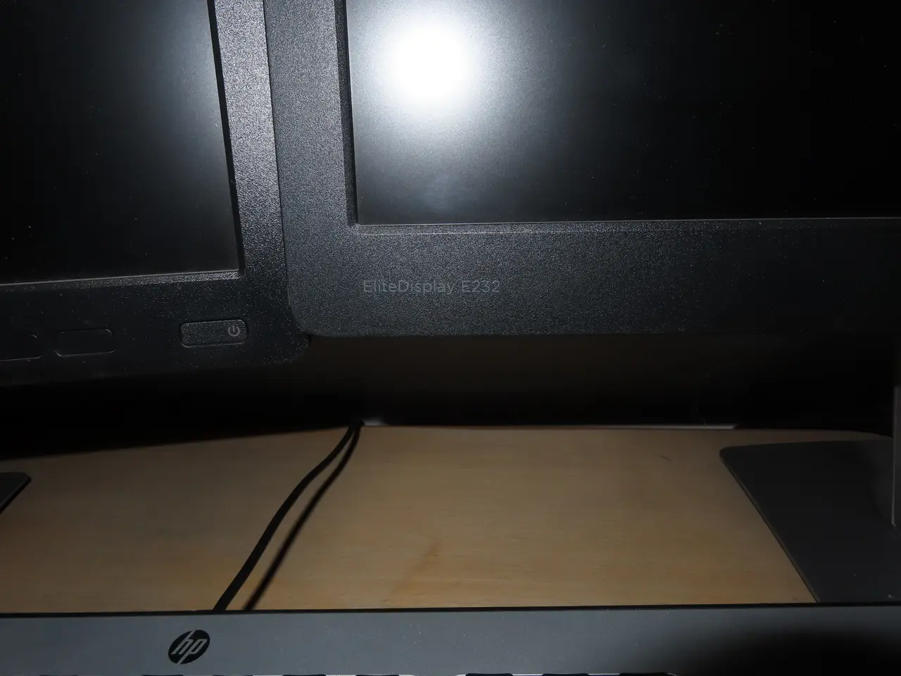 Billede 2 - 2 stk. Computerskærme HP EliteDisplay E232, tastatur, mus samt computer HP