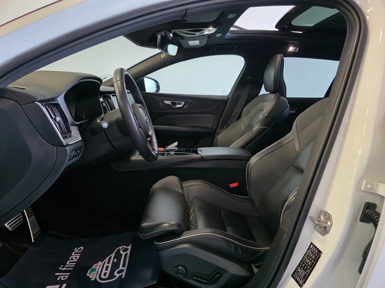 Billede 15 - Volvo V60 2,0 T8 ReCharge R-Design aut. AWD