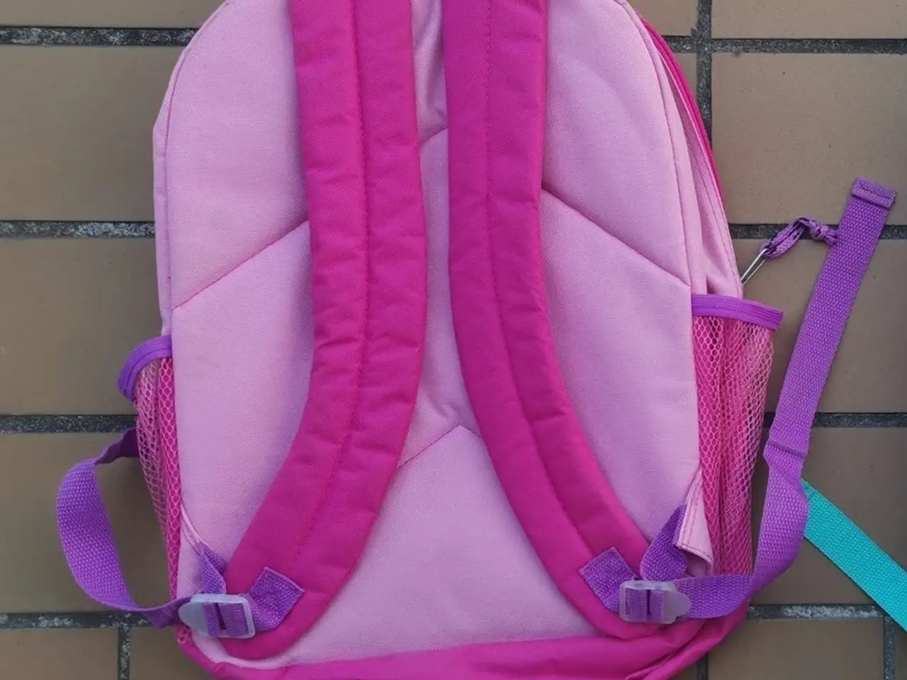 Billede 2 - Shopkins Skoletaske