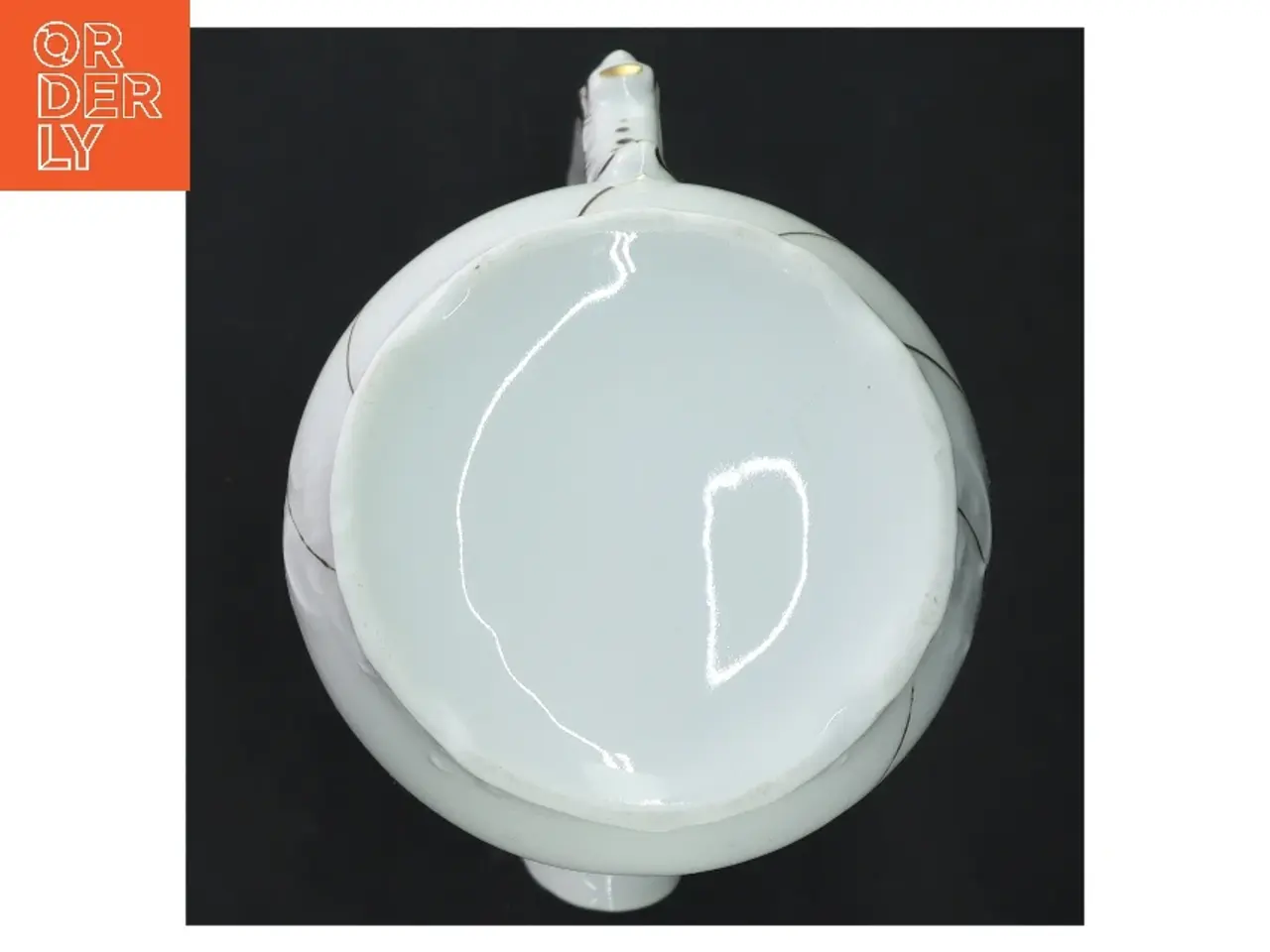 Billede 4 - Porcelænskande med gulddetaljer (str. 24,5 cm)