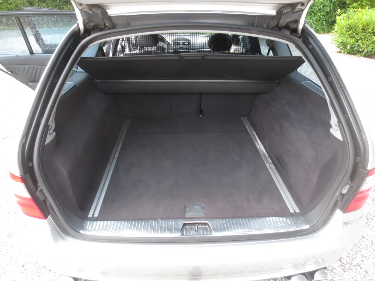Billede 12 - Pæn Mercedes E 320 3.2 i V6 Aut  