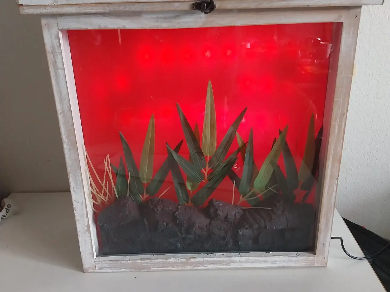 Billede 2 - Kasse med lys. 52 x 43 x 19 cm