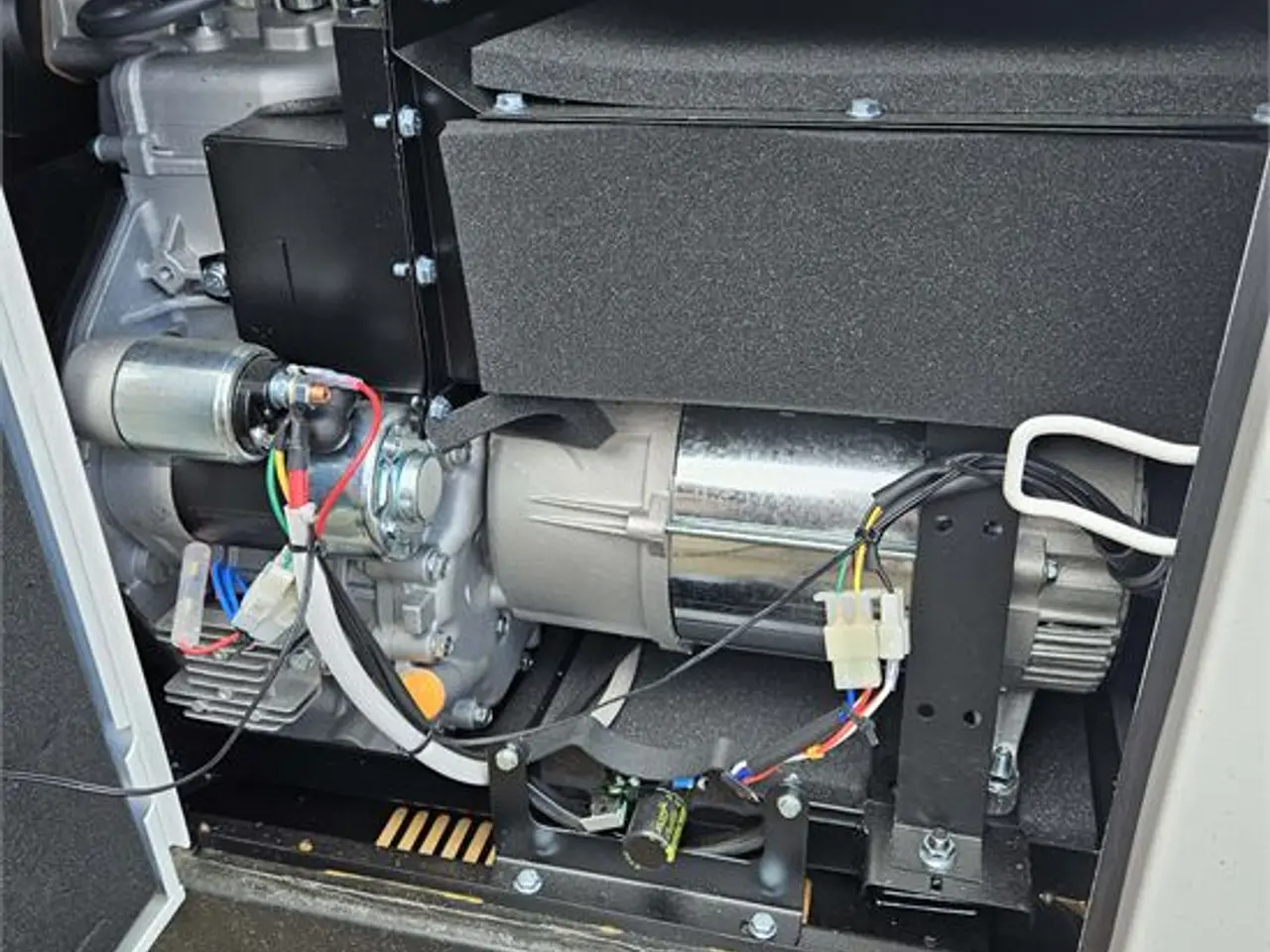 Billede 6 - ABC VG-R110 - 11 kVA / 10 KW / 20 AMP - Compal Power