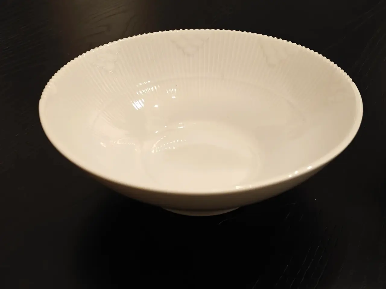 Billede 3 - Royal Copenhagen Hvid Elements skål 78 cl