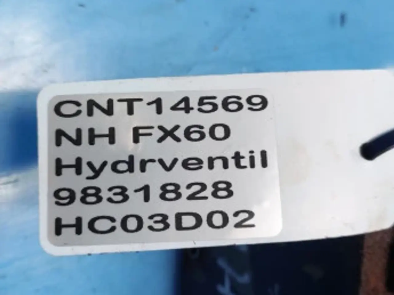 Billede 10 - New Holland FX60 Hydraulikventil 9831828