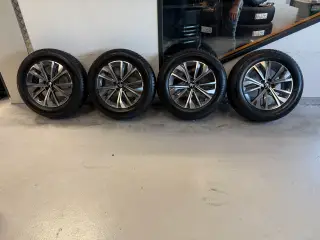 17”originale Peugeot fælge med nye vinterdæk