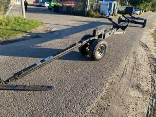 New Holland Skærebordsvogn 35"