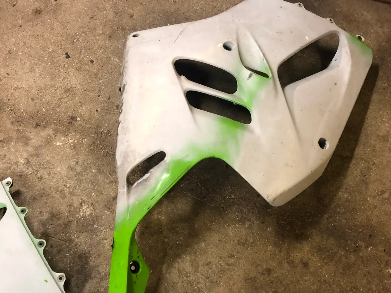 Billede 1 - Kåbe Zx9r  94-97 sidestykker skærm