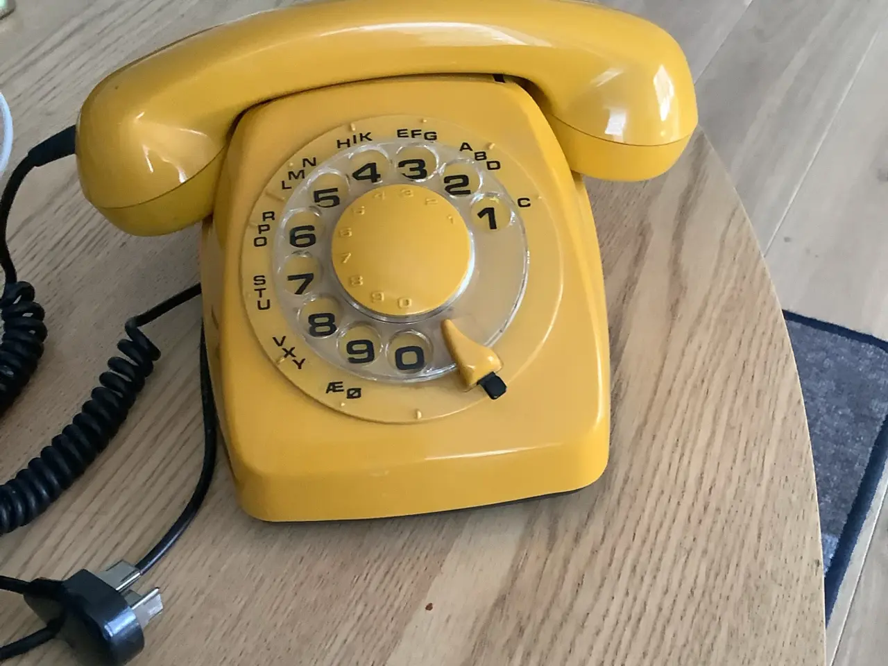 Billede 1 - Drejeskivetelefon fra 70’erne