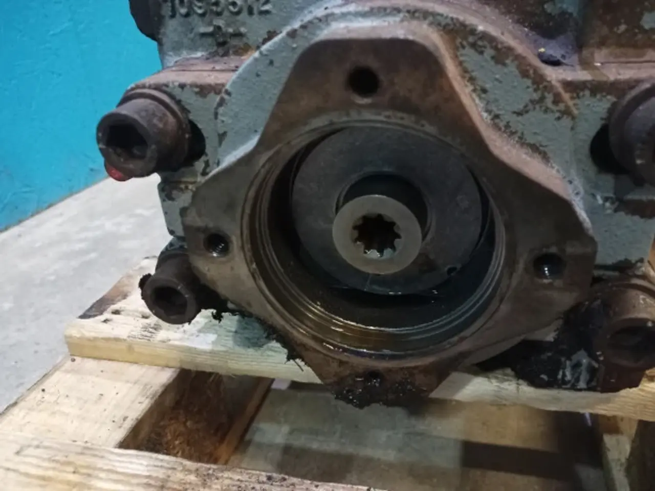 Billede 8 - New Holland FX375 Hydrostatpumpe 84814989