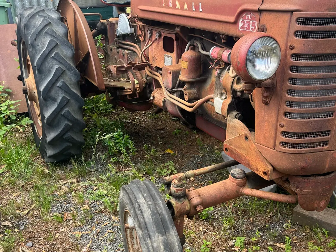Billede 1 - Traktor Farmall FU235