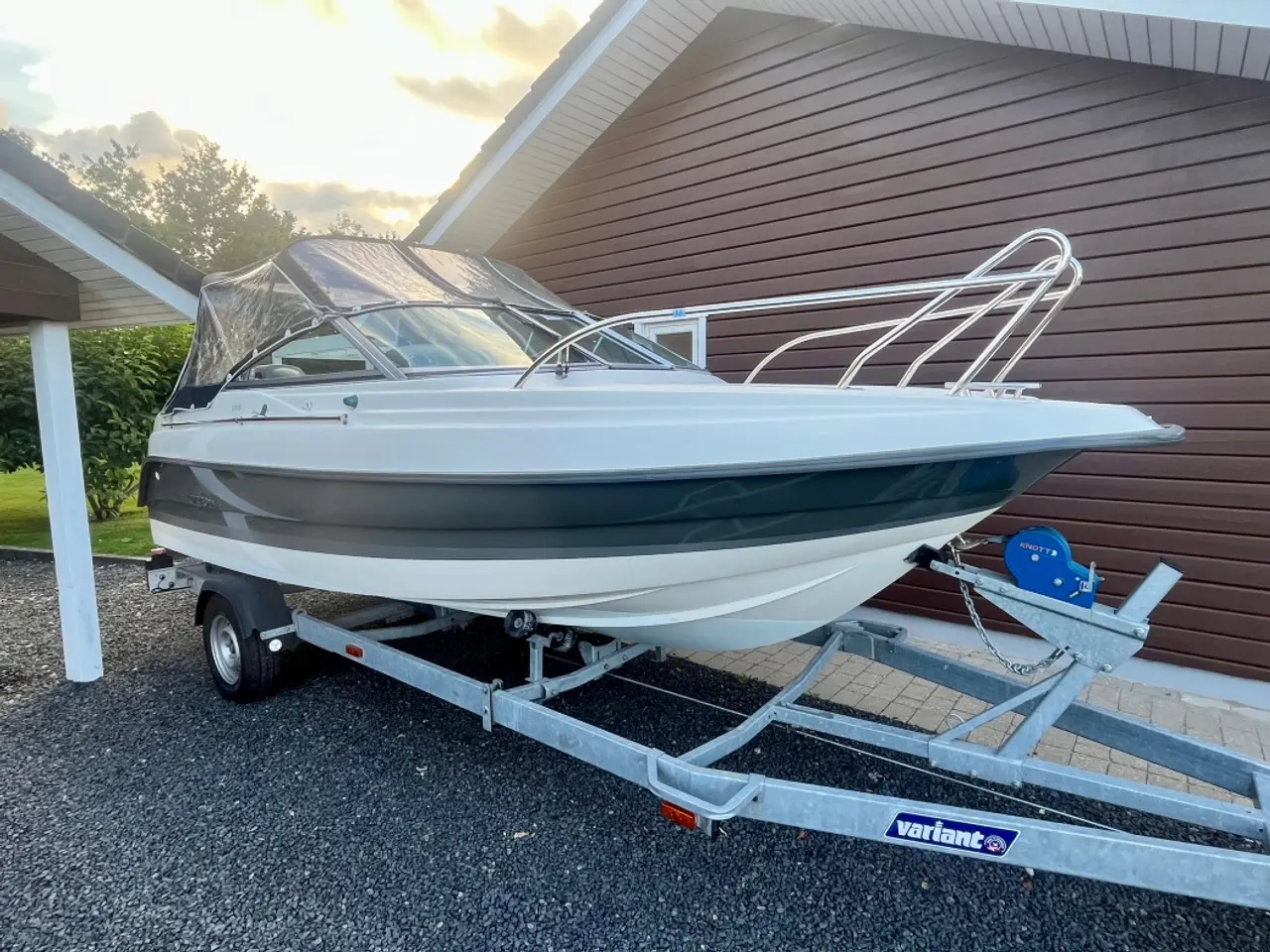 Billede 1 - Uttern D55