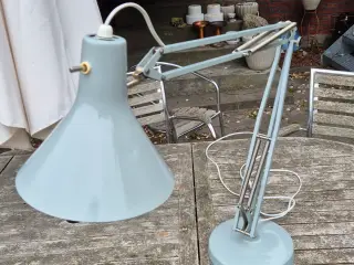 Grå Luxo arkitektlampe med bordfod