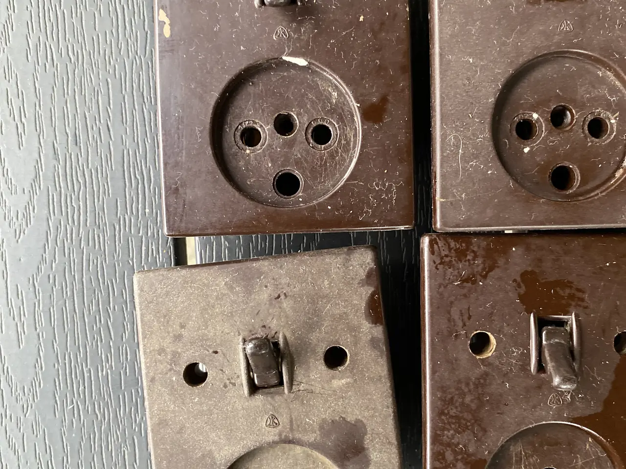 Billede 2 - NES og LK bakalit stikkontakter og afbrydere 