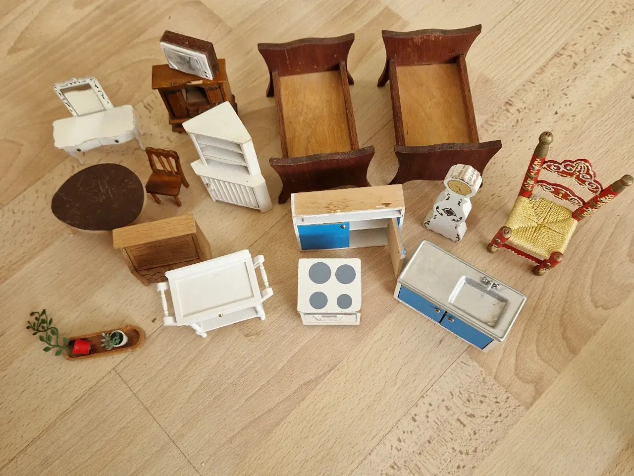 Billede 4 - Vintage dukkehus møbler fra 60erne.  Lundby og Lis