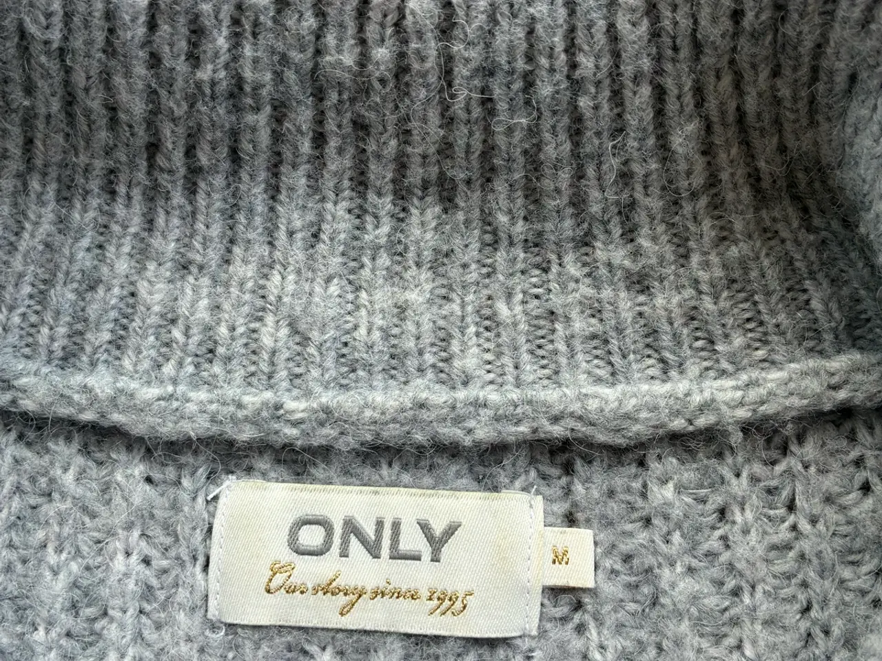 Billede 4 - Only sweater str. M