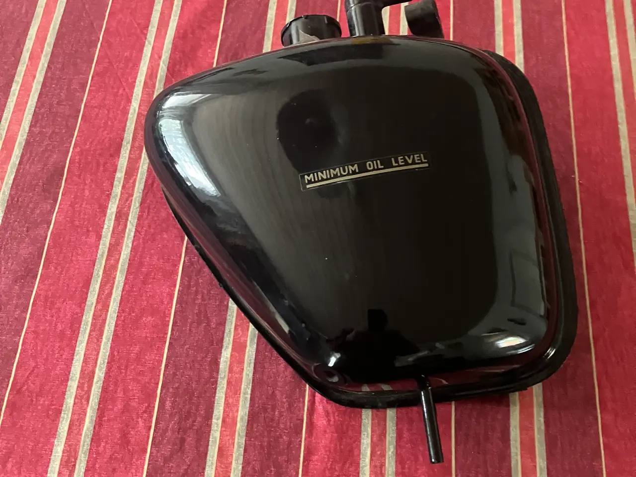 Billede 3 - Olie Tank til Triumph T 120 R