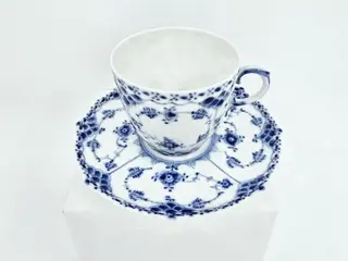 Musselmalet Helblonde Kaffekop nr. 1-1035. sortering 1