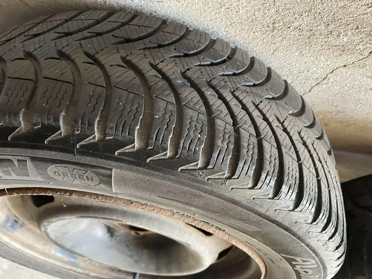 Billede 3 - 15 Peugeot/Citroën/Michelin Vinterdæk