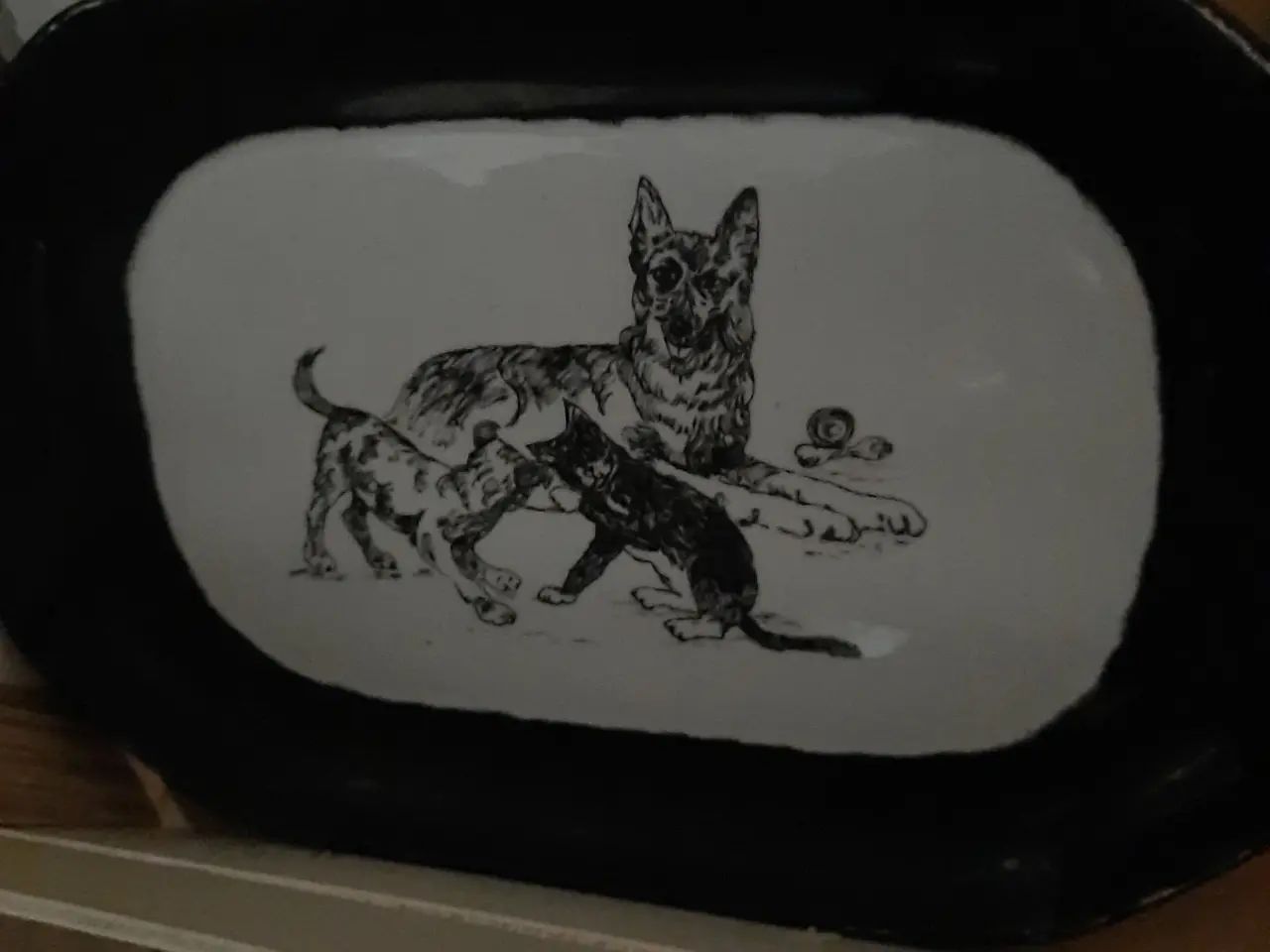Billede 3 - Håndmalet stel med hunde og katte