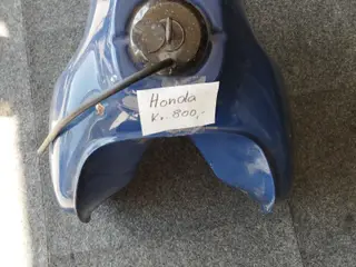 Tank til Honda