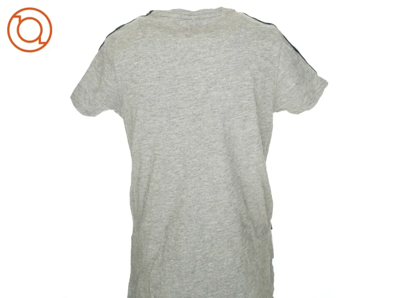 Billede 2 - T shirt fra Name It (str. 7-8 år)