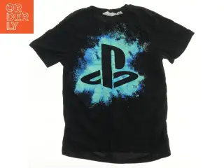 T-shirt med PlayStation-logo fra H&M (str. 152)