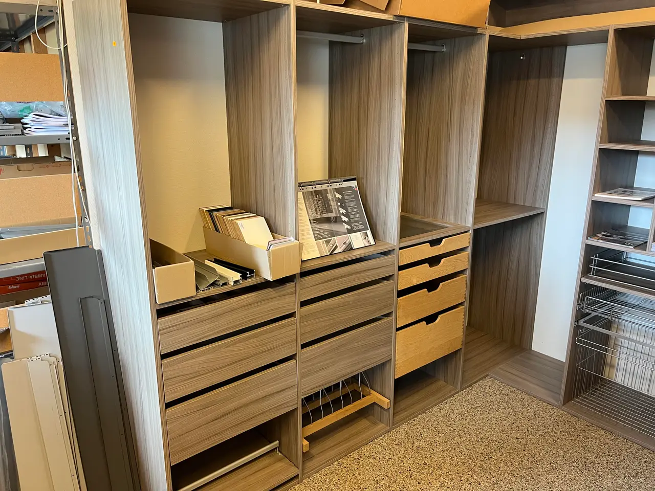 Billede 2 - Walk in garderobe miljø