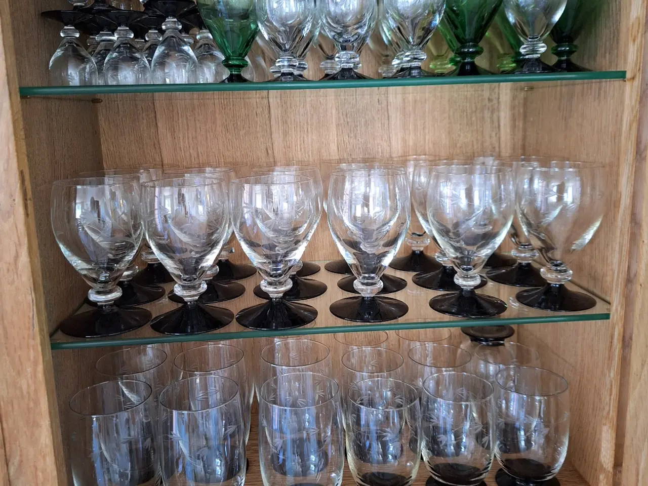 Billede 2 - Holmegård glas med sort fod. Ranke