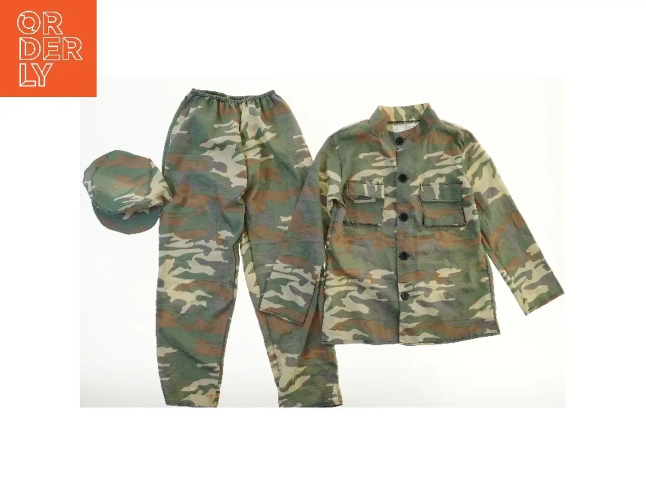 Billede 1 - Camouflage sæt med jakke, bukser og hat (str. L)